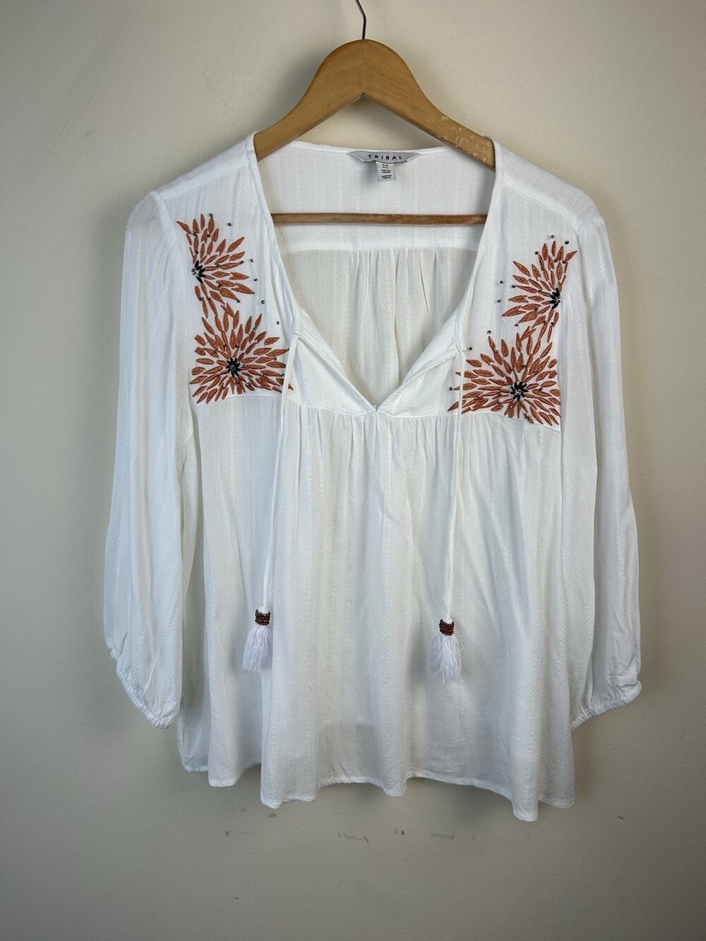 Tribal White Embroidered Flowers Peasant Blouse Tassels Lightweight Sz PL Boho